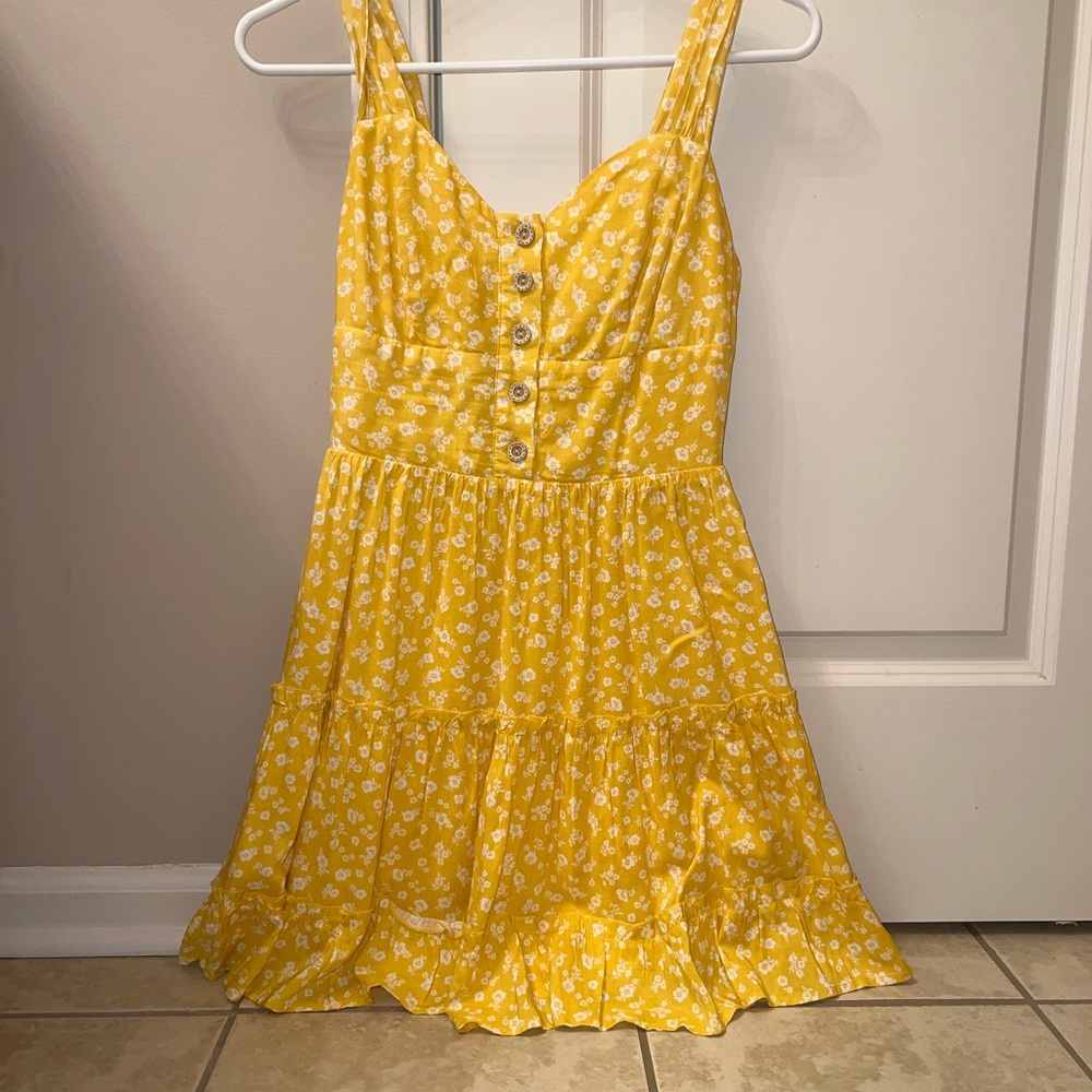 summer dress. XS but fits like a M